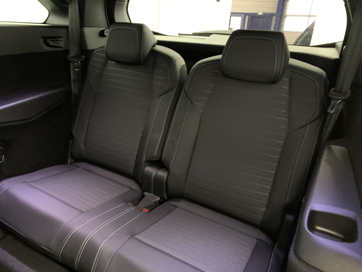 Vente en ligne Peugeot 5008 Hybrid 145 e-DCS6 GT au prix de 34 680 €