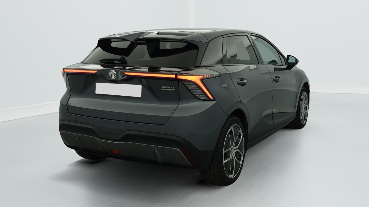 Vente en ligne Mg MG4 64KWH 204CH LUXURY au prix de 22 330 €