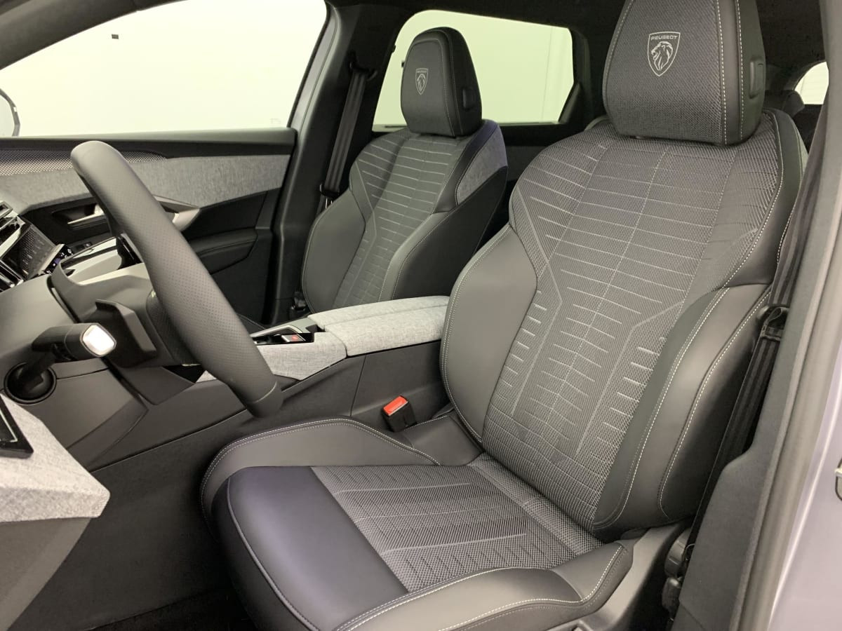 Vente en ligne Peugeot 5008 Hybrid 145 e-DCS6 GT au prix de 34 680 €