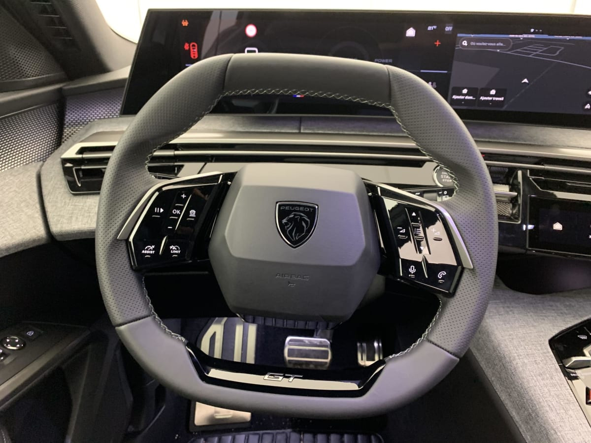 Vente en ligne Peugeot 5008 Hybrid 145 e-DCS6 GT au prix de 34 680 €