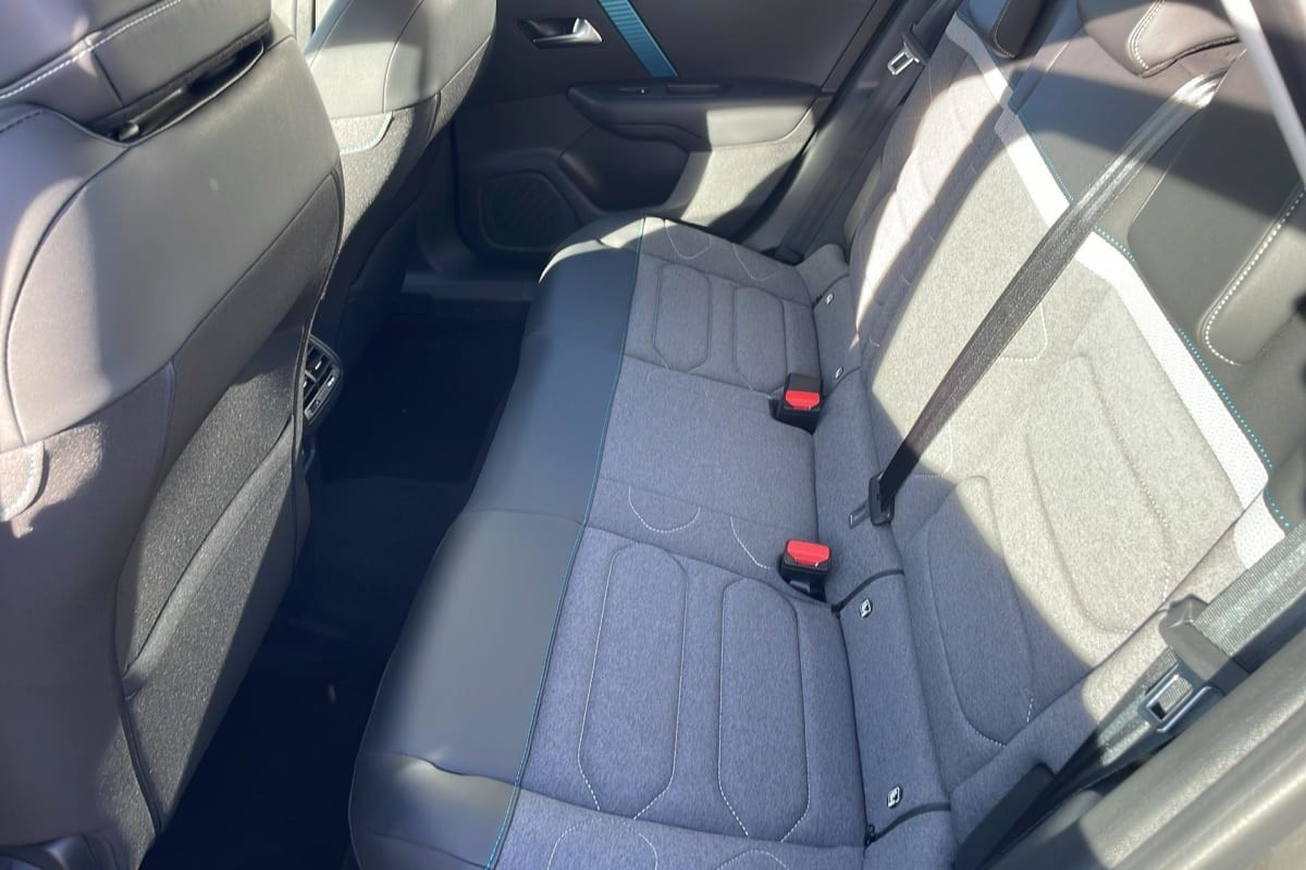 Vente en ligne Citroën Ë-C4 136 ch Automatique Feel au prix de 19 240 €