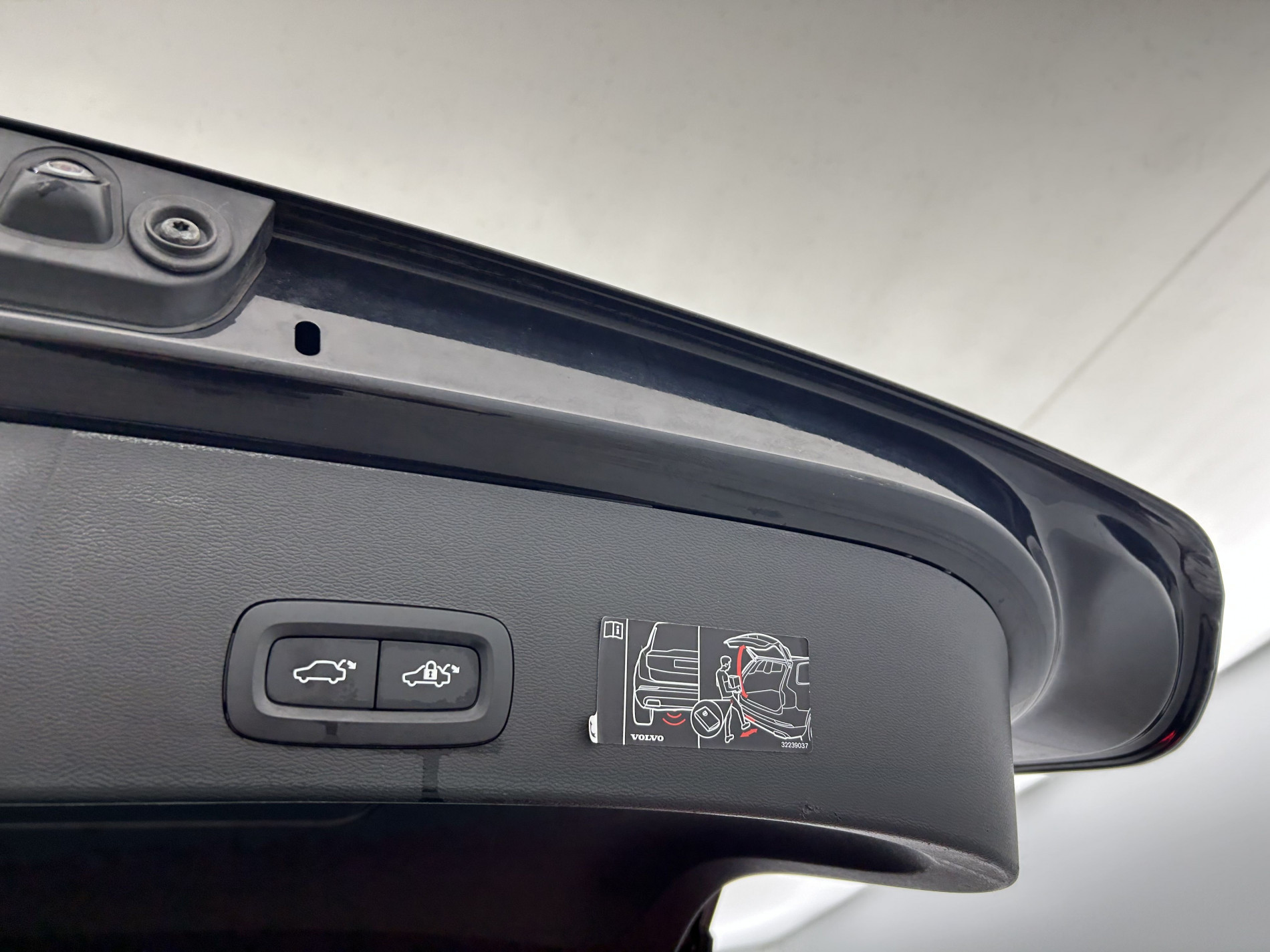 Vente en ligne Volvo XC40 T4 Recharge 129 + 82ch Start DCT 7 au prix de 24 790 €