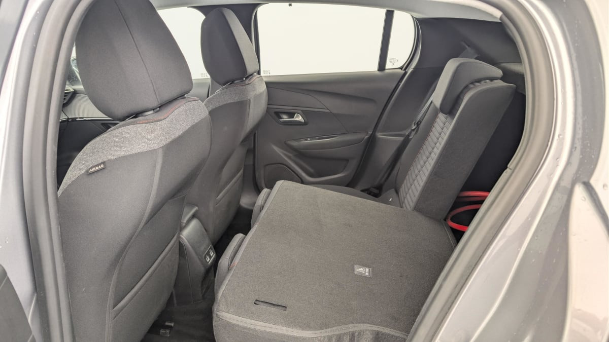 Vente en ligne Peugeot 208 50 KWH 136CH ACTIVE au prix de 14 710 €