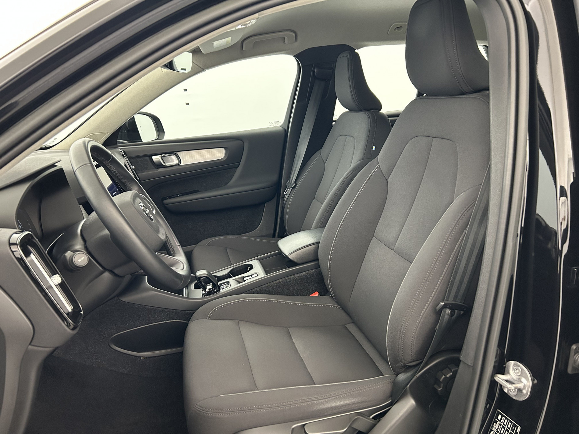 Vente en ligne Volvo XC40 T4 Recharge 129 + 82ch Start DCT 7 au prix de 24 790 €