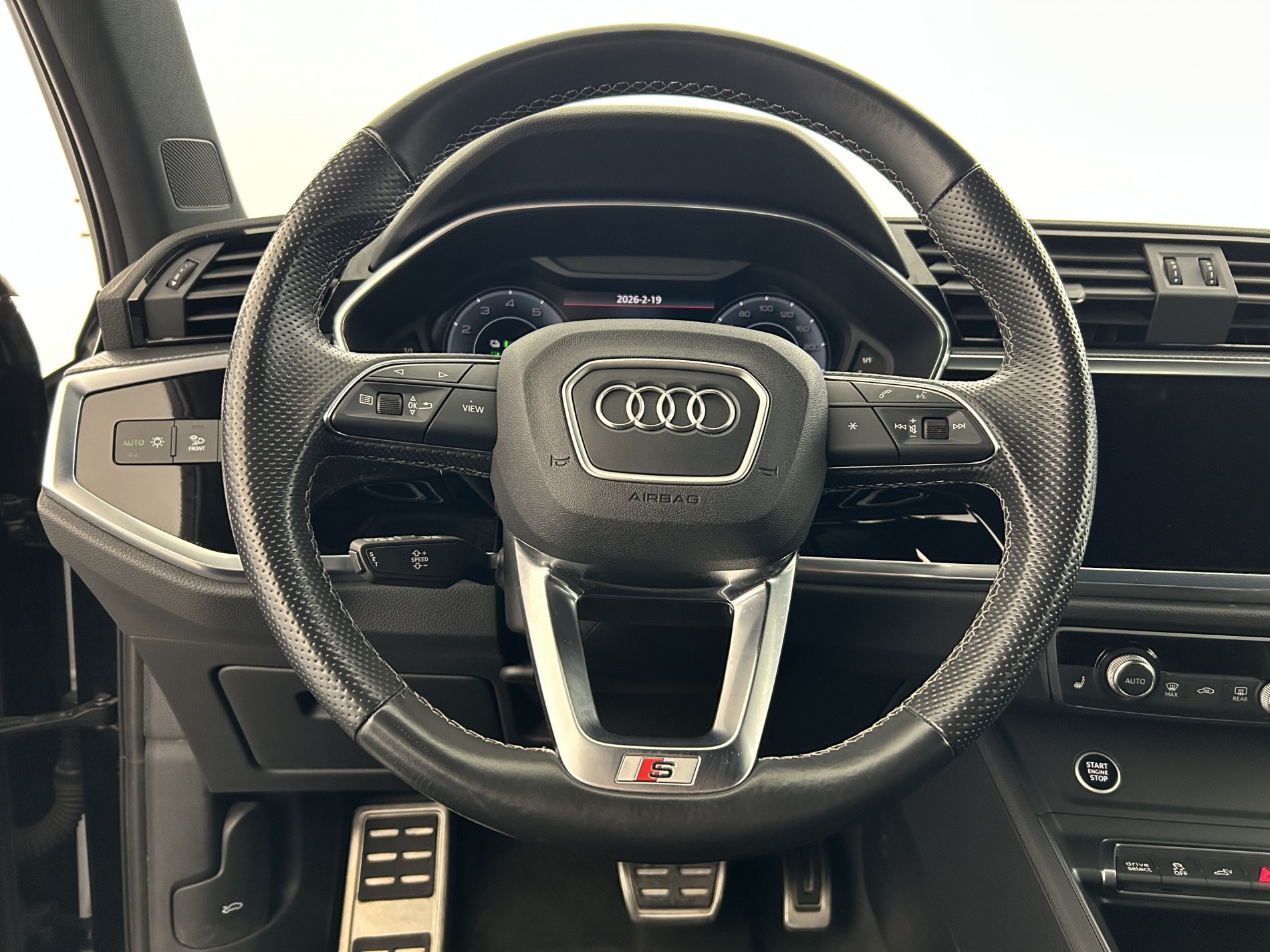 Vente en ligne Audi Q3 Sportback 45 TFSI e 245ch S line S tronic 6 Suréquipé au prix de 30 890 €