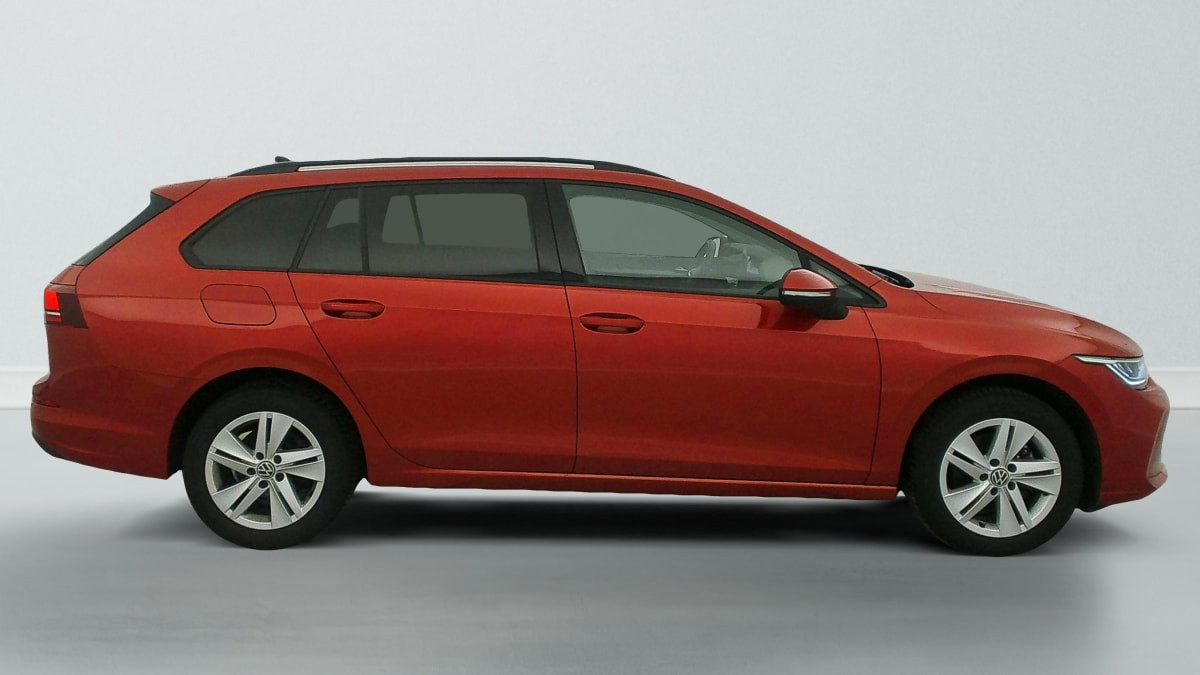 Vente en ligne Volkswagen Golf SW 1.5 TSI EVO2 116 BVM6 LIFE PLUS au prix de 24 390 €