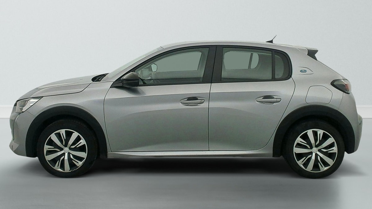 Vente en ligne Peugeot 208 50 KWH 136CH ACTIVE au prix de 14 710 €