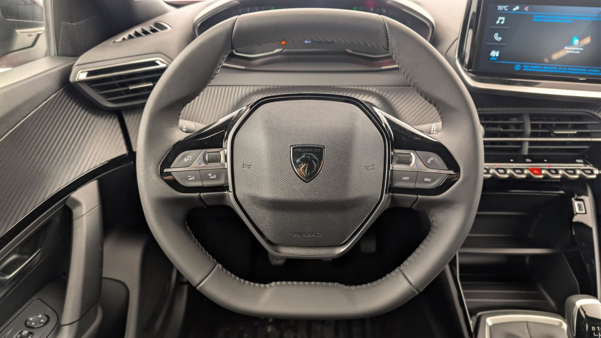 Vente en ligne Peugeot 2008 PureTech 100 S S BVM6 Active au prix de 19 560 €