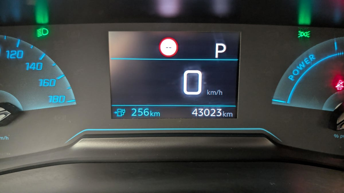 Vente en ligne Peugeot 208 50 KWH 136CH ACTIVE au prix de 14 710 €