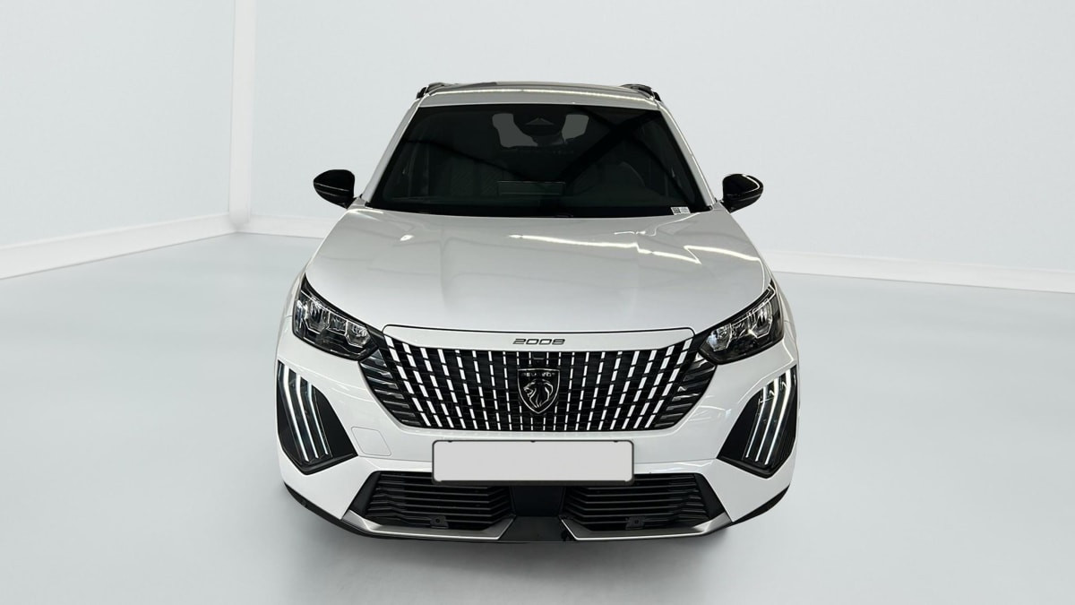 Vente en ligne Peugeot 2008 Hybrid 145 e-DCS6 Allure au prix de 23 360 €