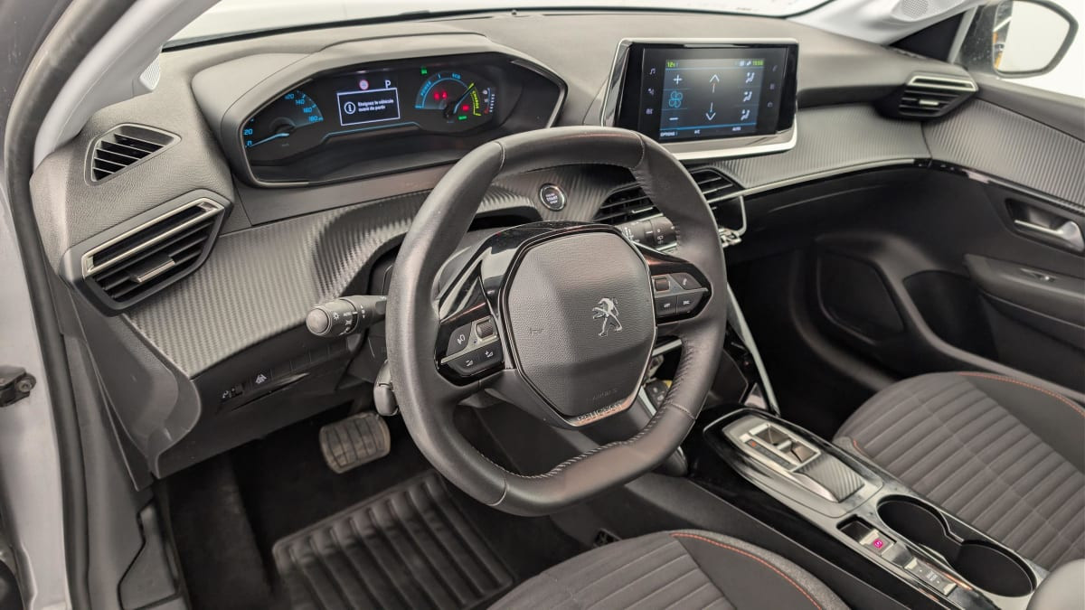 Vente en ligne Peugeot 208 50 KWH 136CH ACTIVE au prix de 14 710 €