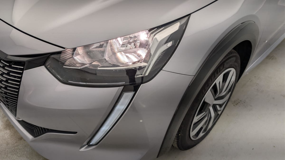 Vente en ligne Peugeot 208 50 KWH 136CH ACTIVE au prix de 14 710 €