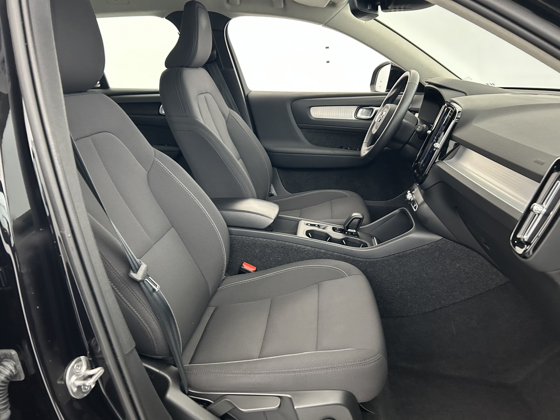 Vente en ligne Volvo XC40 T4 Recharge 129 + 82ch Start DCT 7 au prix de 24 790 €