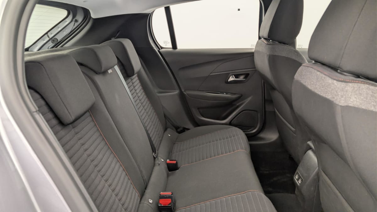 Vente en ligne Peugeot 208 50 KWH 136CH ACTIVE au prix de 14 710 €