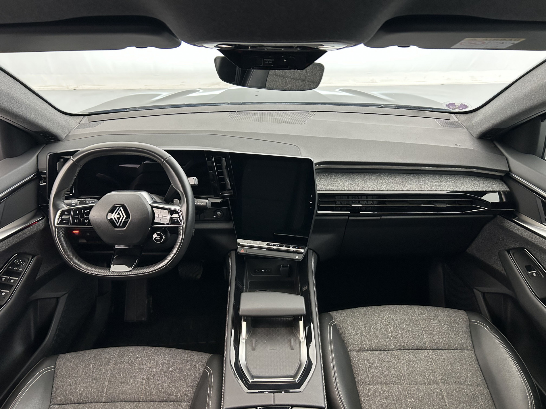 Vente en ligne Renault Espace 5 1.2 E-Tech full hybrid 200ch Techno 7 places au prix de 28 990 €