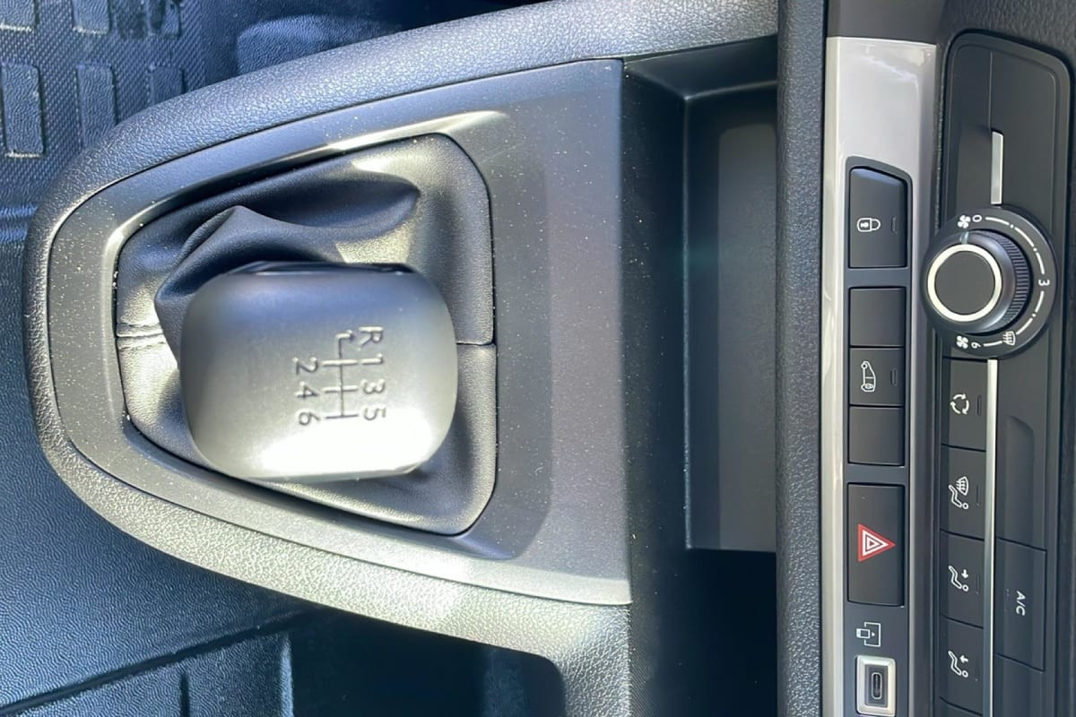 Vente en ligne Citroën Jumpy Fourgon JUMPY FGN M BLUEHDI 120 S S BVM6 au prix de 26 710 €