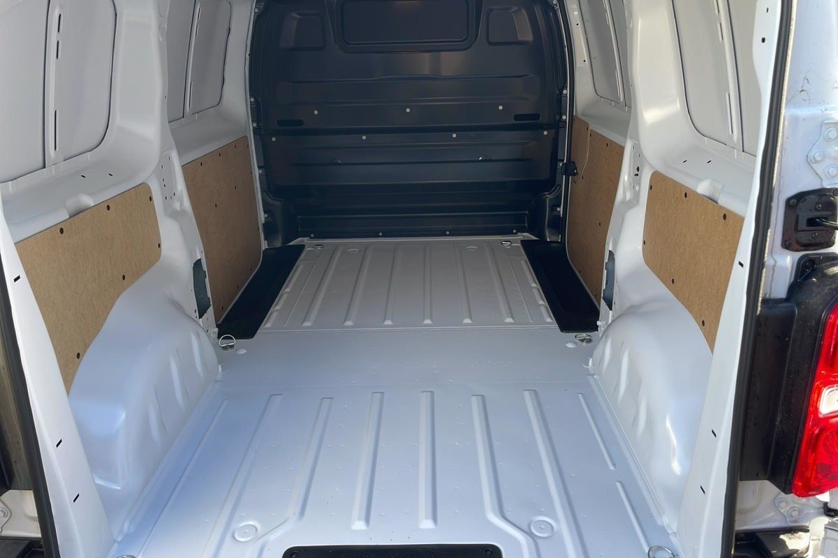 Vente en ligne Citroën Jumpy Fourgon JUMPY FGN M BLUEHDI 120 S S BVM6 au prix de 26 710 €