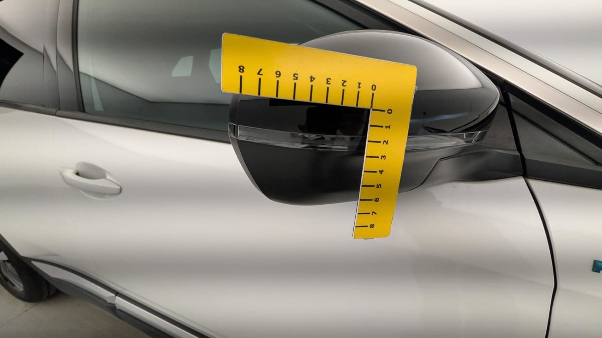 Vente en ligne Peugeot 3008 Hybrid 225 e-EAT8 Allure Pack au prix de 23 360 €