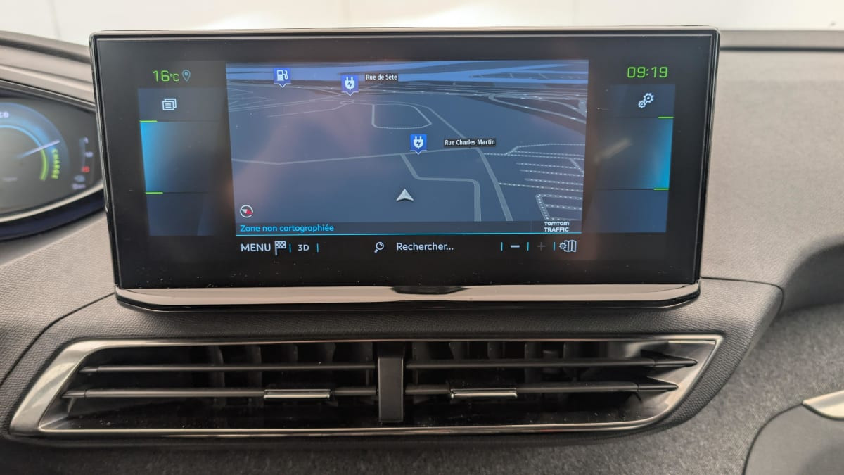 Vente en ligne Peugeot 3008 Hybrid 225 e-EAT8 Allure Pack au prix de 23 360 €