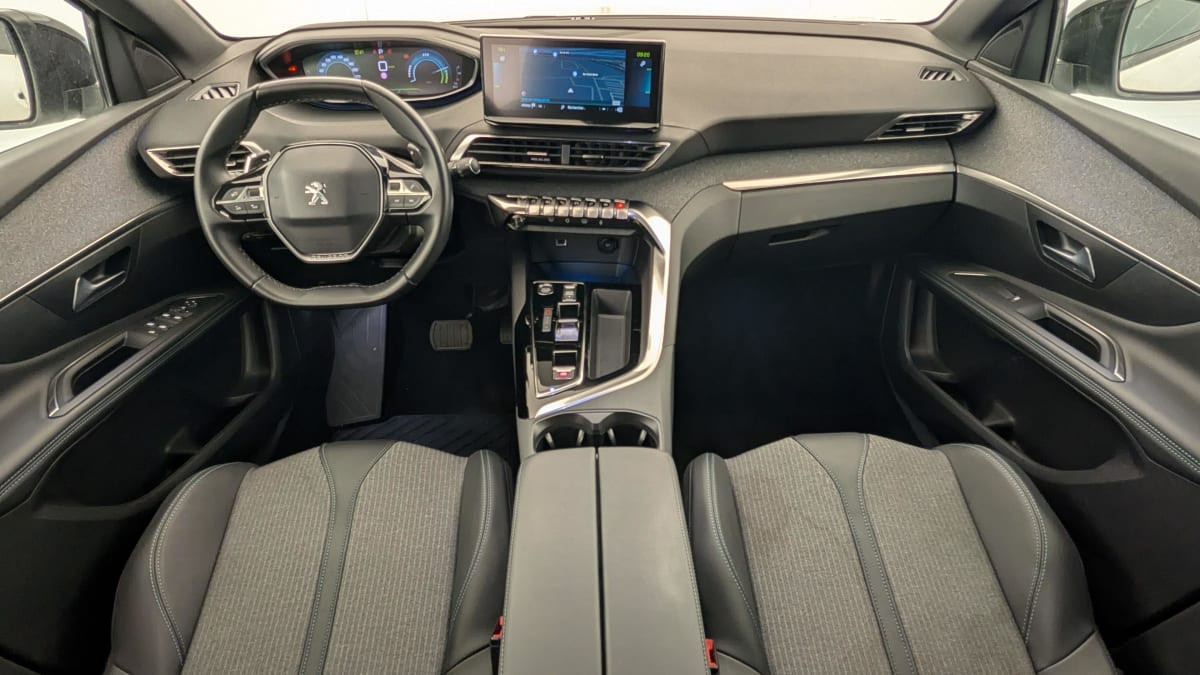 Vente en ligne Peugeot 3008 Hybrid 225 e-EAT8 Allure Pack au prix de 23 360 €