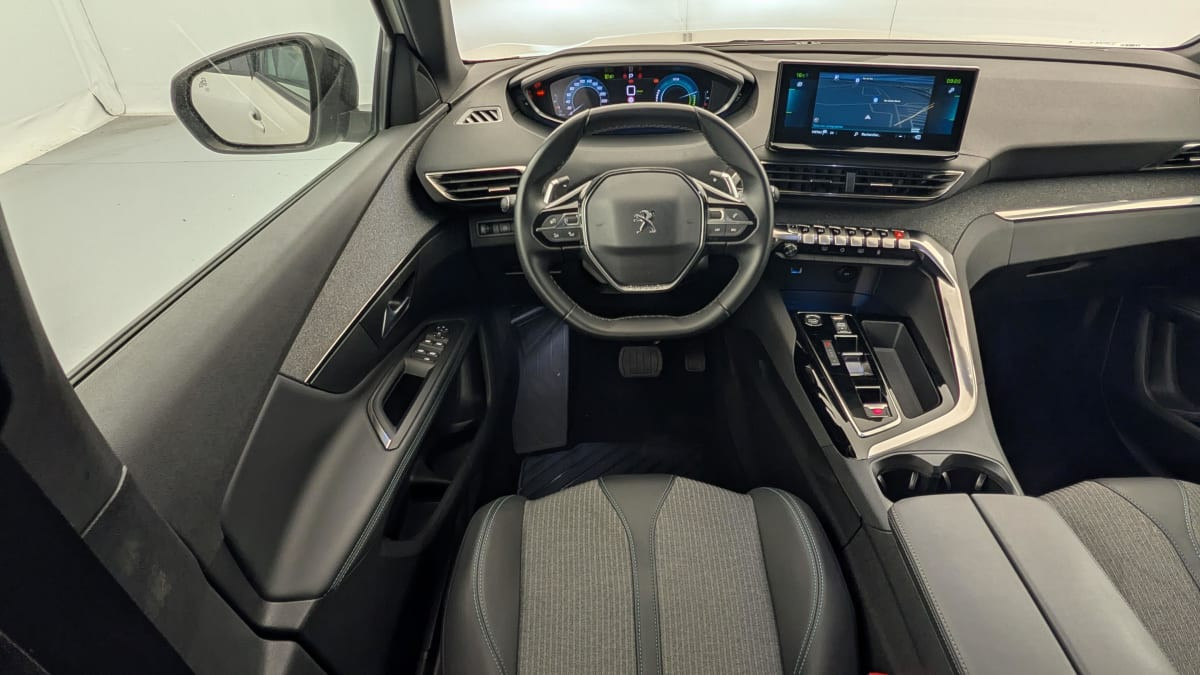 Vente en ligne Peugeot 3008 Hybrid 225 e-EAT8 Allure Pack au prix de 23 360 €