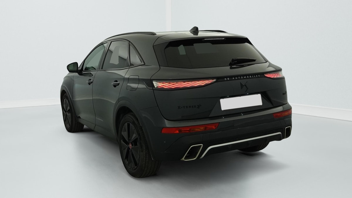 Vente en ligne Ds DS7 Crossback Hybride Rechargeable E-Tense 300 EAT8 4x4 Performance Line + au prix de 36 750 €