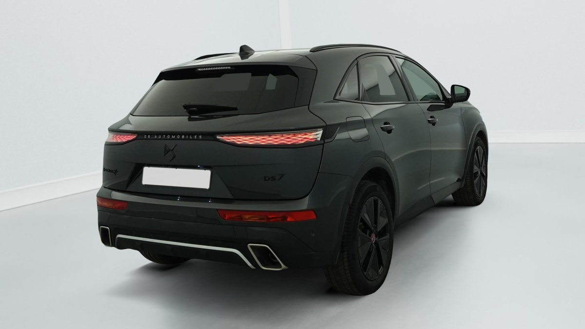 Vente en ligne Ds DS7 Crossback Hybride Rechargeable E-Tense 300 EAT8 4x4 Performance Line + au prix de 36 750 €