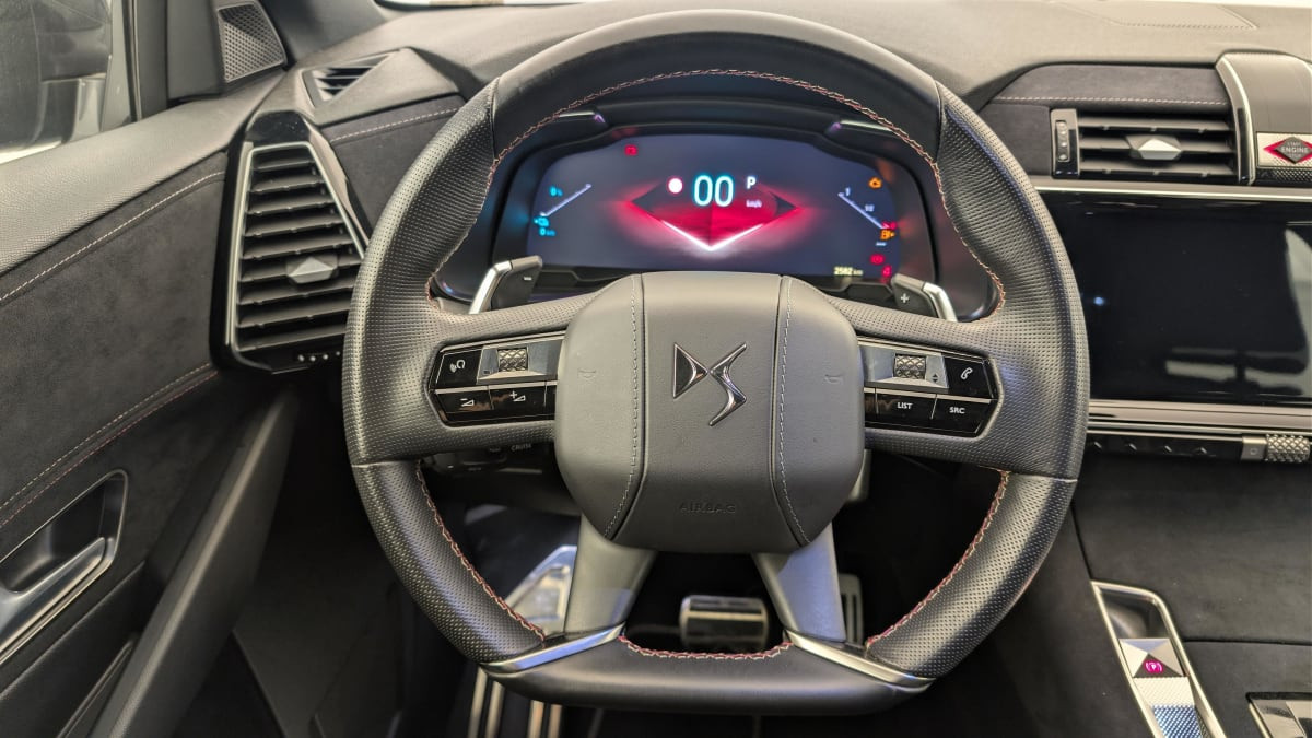 Vente en ligne Ds DS7 Crossback Hybride Rechargeable E-Tense 300 EAT8 4x4 Performance Line + au prix de 36 750 €