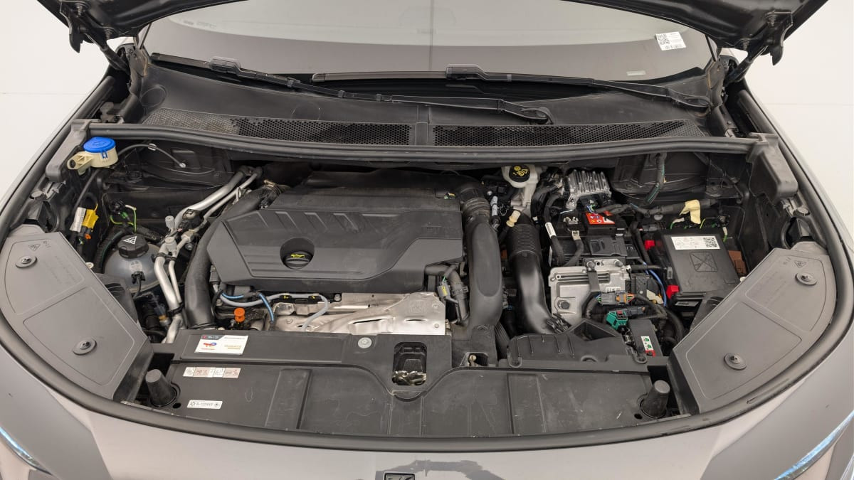 Vente en ligne Ds DS7 Crossback Hybride Rechargeable E-Tense 300 EAT8 4x4 Performance Line + au prix de 36 750 €