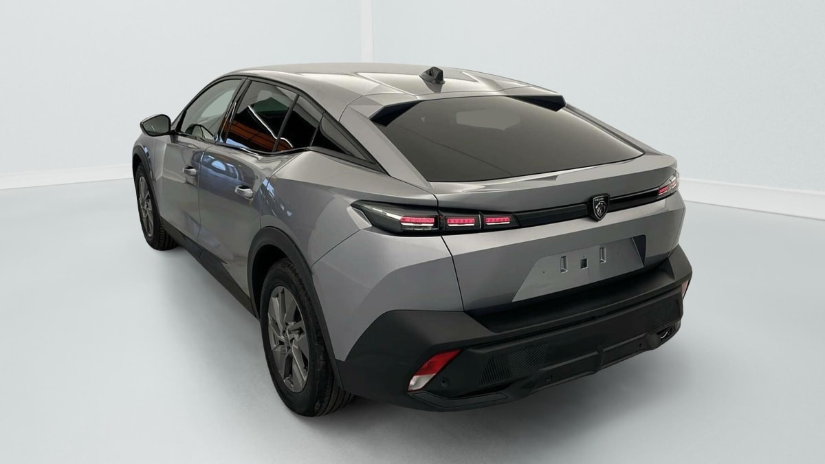 Vente en ligne Peugeot 408 Hybrid 136 e-DCS6 Allure au prix de 22 950 €