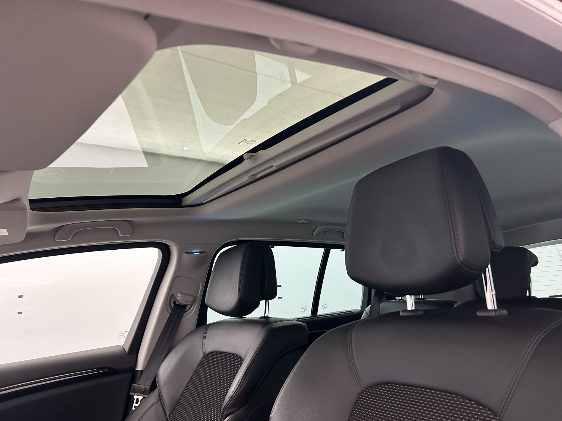 Vente en ligne Renault Espace 5 2.0 Blue dCi 160ch Zen EDC + Pack 7 Places au prix de 24 990 €