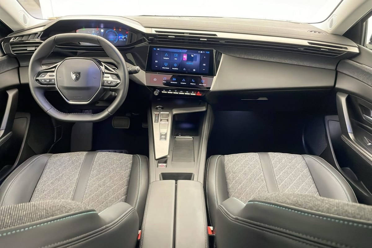 Vente en ligne Peugeot 408 Hybrid 136 e-DCS6 Allure au prix de 22 950 €