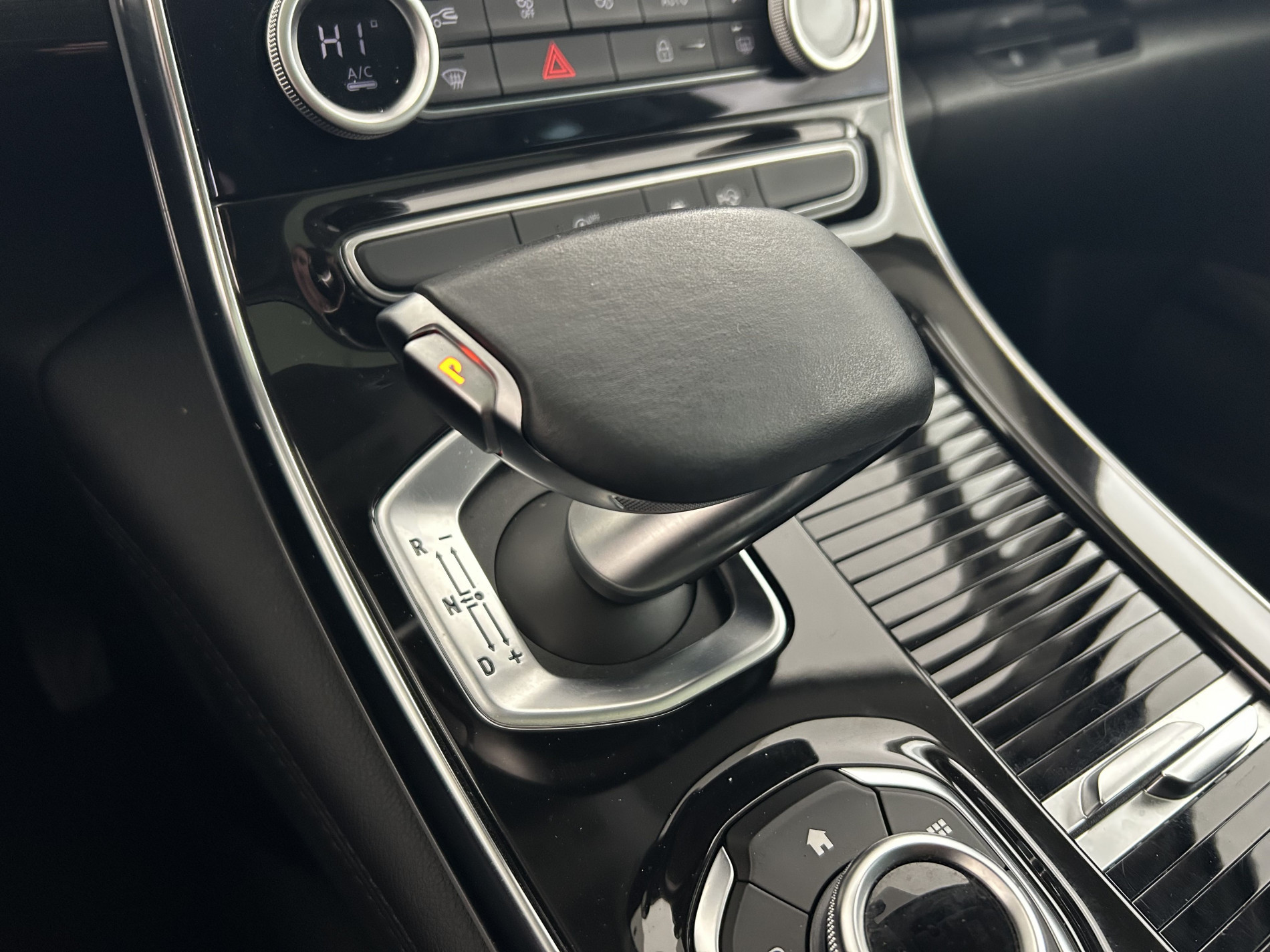 Vente en ligne Renault Espace 5 2.0 Blue dCi 160ch Zen EDC + Pack 7 Places au prix de 24 990 €