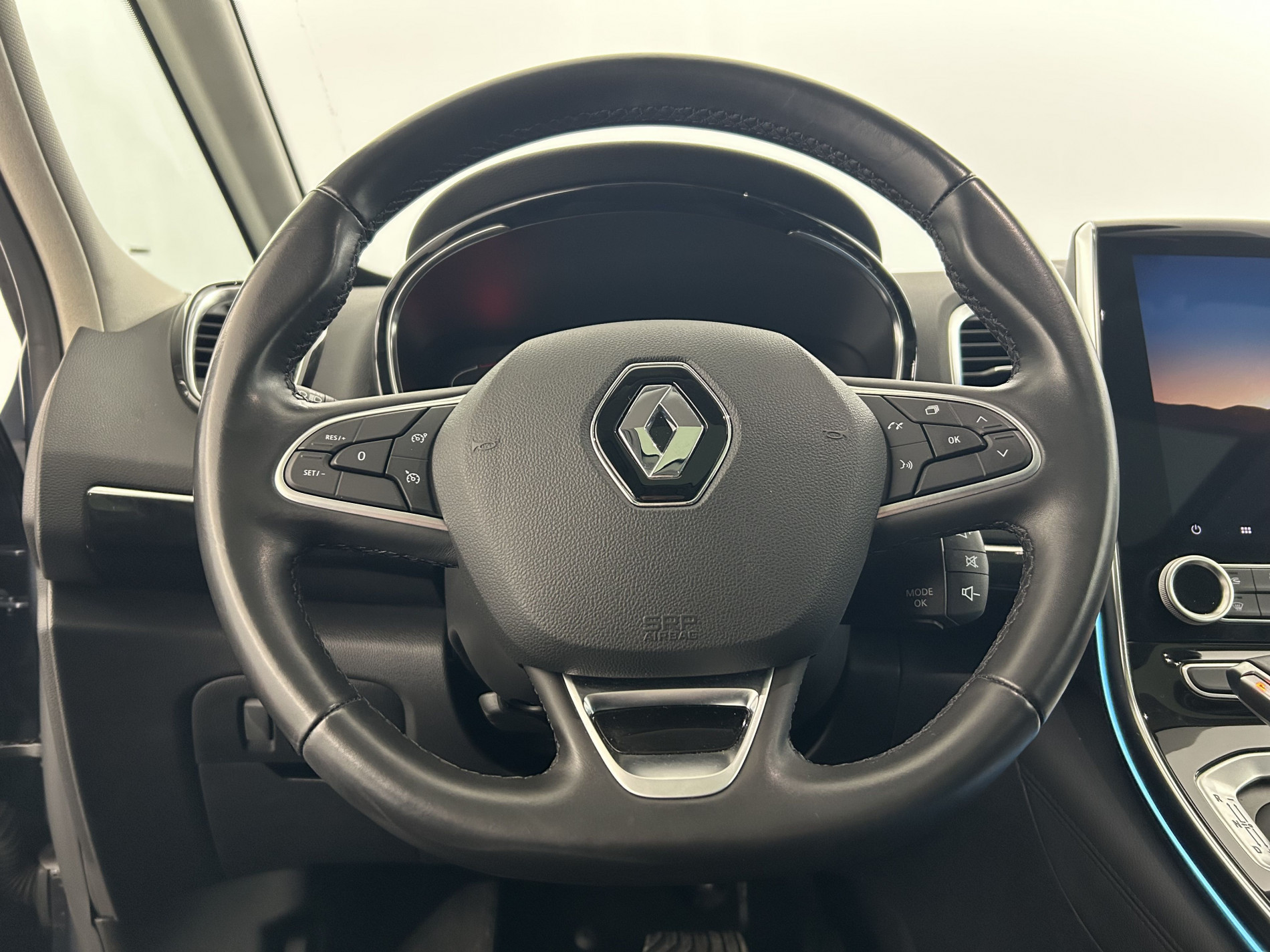 Vente en ligne Renault Espace 5 2.0 Blue dCi 160ch Zen EDC + Pack 7 Places au prix de 24 990 €