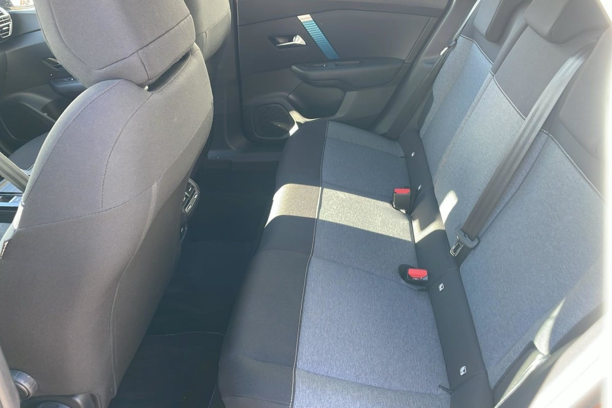 Vente en ligne Citroën Ë-C4 136 ch Automatique Feel au prix de 14 710 €