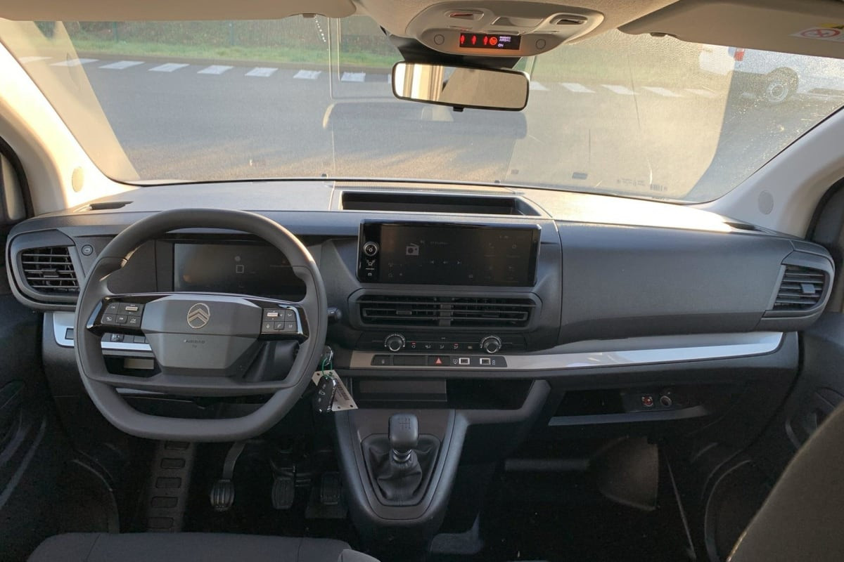 Vente en ligne Citroën Jumpy Fourgon XL BHDI 145 BVM6 au prix de 30 670 €