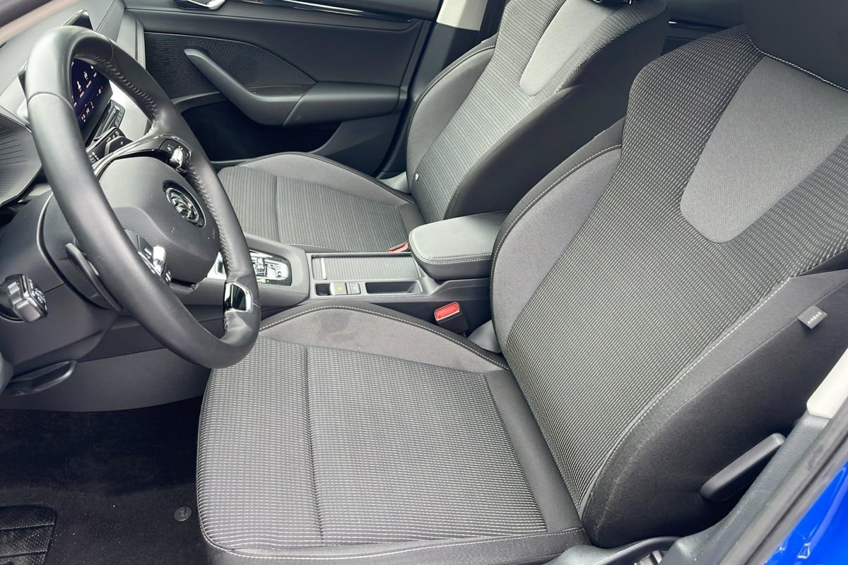 Vente en ligne Skoda Octavia Combi 1.4 TSI PHEV iV 204 ch DSG6e Ambition au prix de 23 360 €