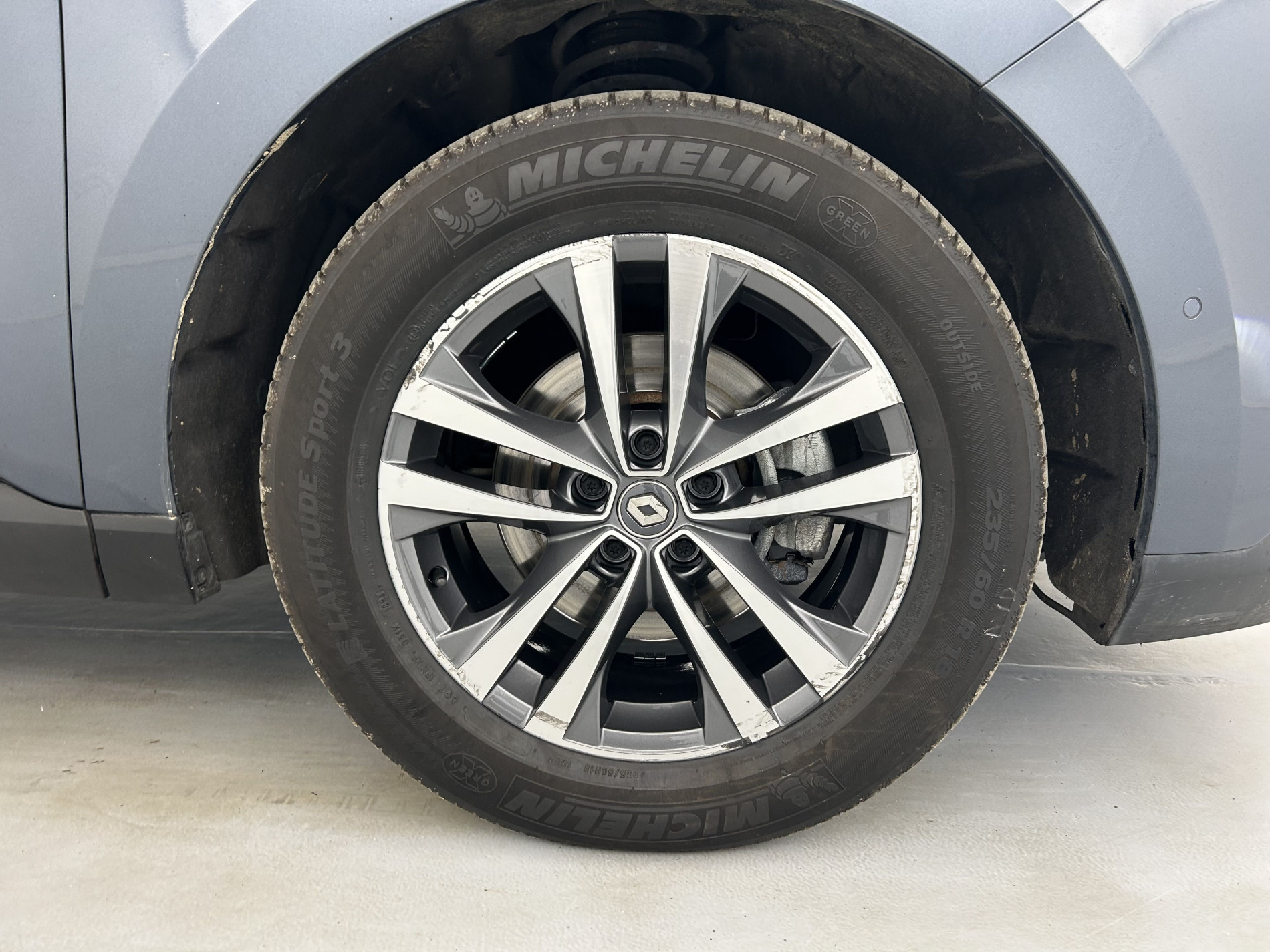 Vente en ligne Renault Espace 5 2.0 Blue dCi 160ch Zen EDC + Pack 7 Places au prix de 24 990 €