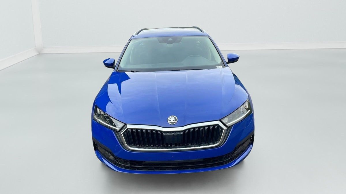 Vente en ligne Skoda Octavia Combi 1.4 TSI PHEV iV 204 ch DSG6e Ambition au prix de 23 360 €