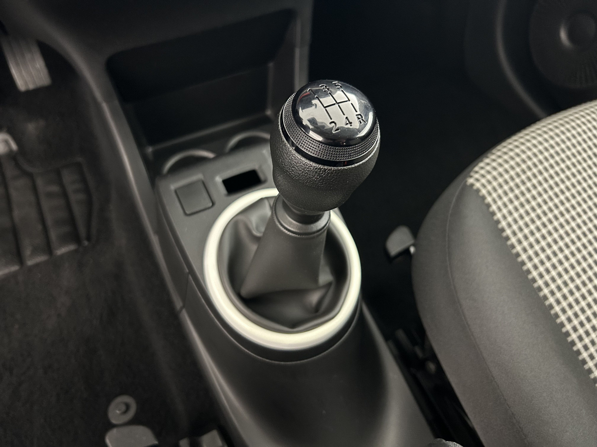 Vente en ligne Renault Twingo 3 1.0 SCe 65ch Life au prix de 9 990 €