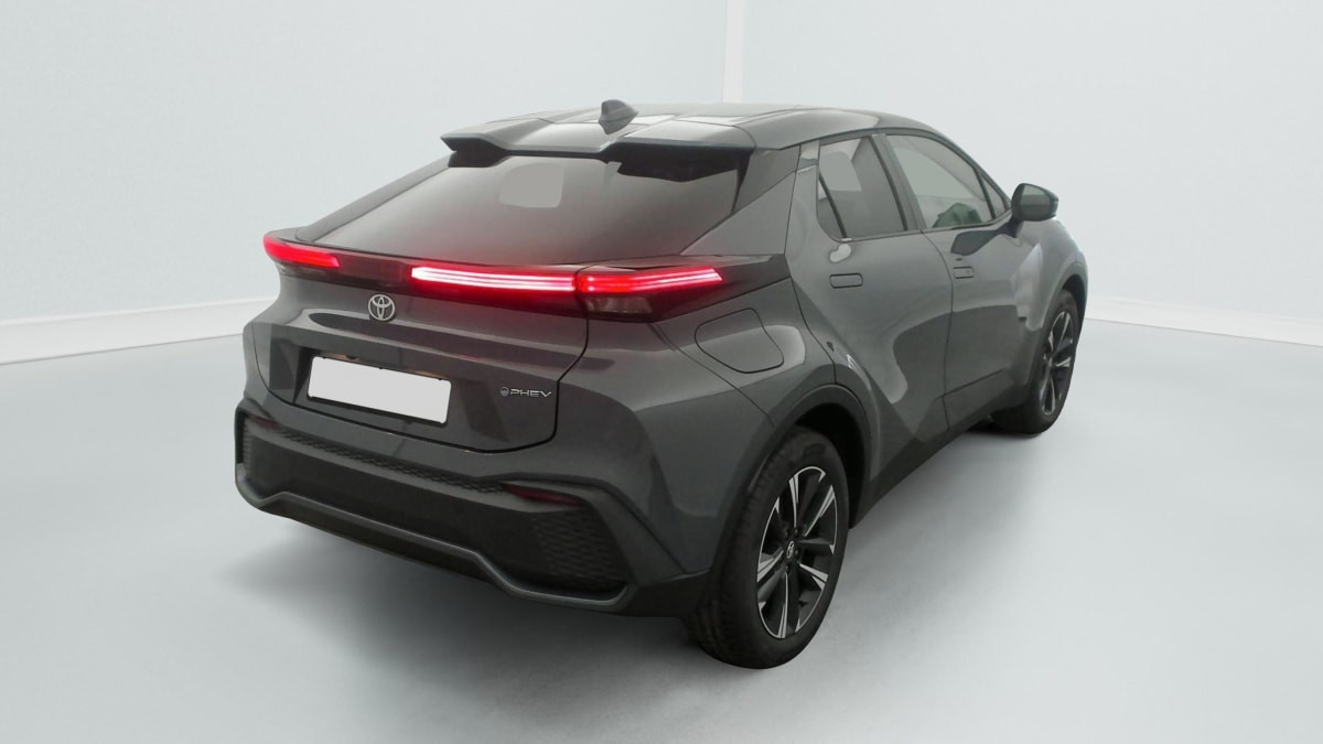 Vente en ligne Toyota C-HR Hybride Rechargeable 225 Design au prix de 33 050 €