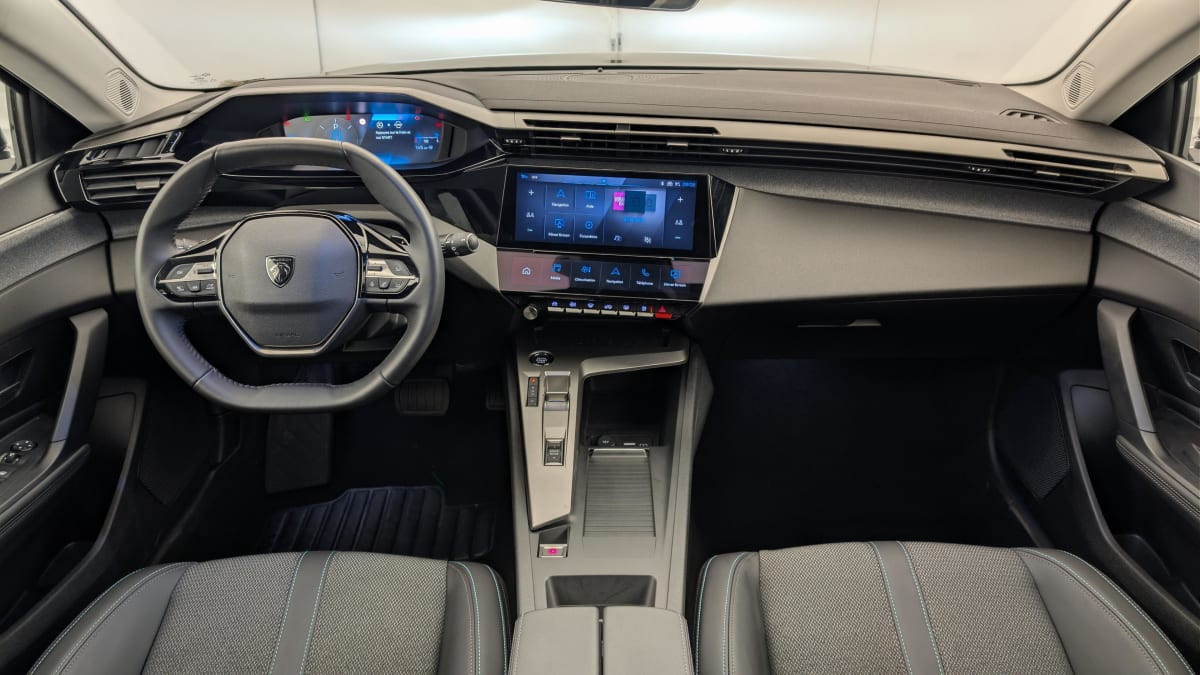 Vente en ligne Peugeot 308 SW Hybrid 145 e-DCS6 Allure au prix de 25 420 €