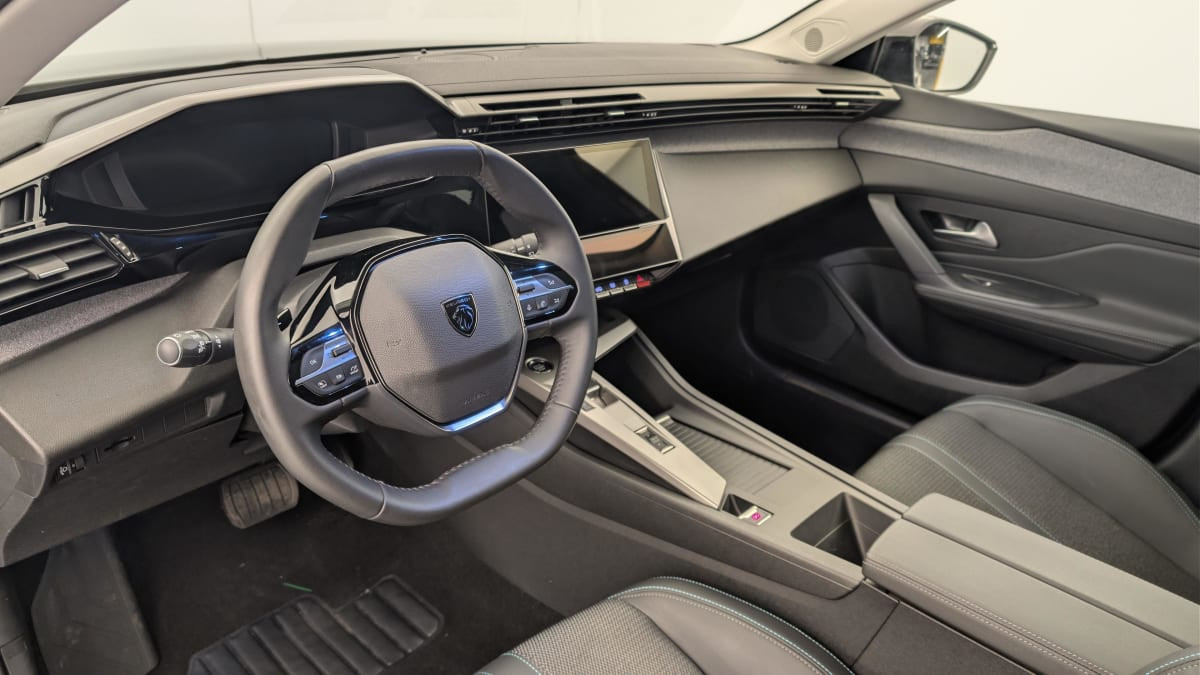 Vente en ligne Peugeot 308 SW Hybrid 145 e-DCS6 Allure au prix de 25 420 €