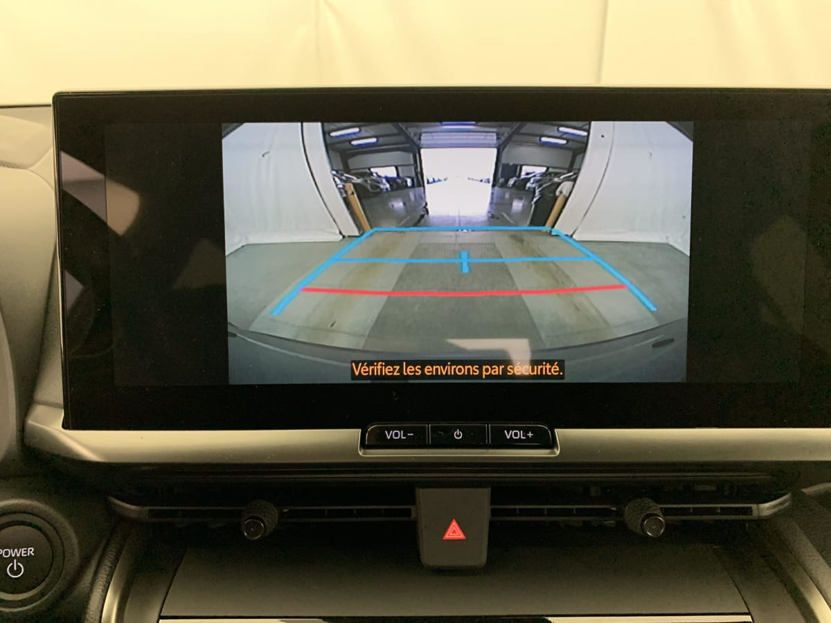 Vente en ligne Toyota C-HR Hybride Rechargeable 225 Design au prix de 33 050 €