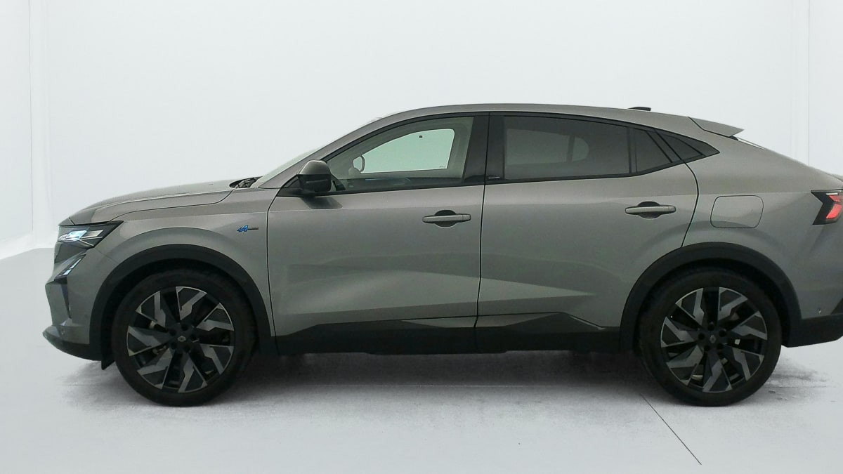 Vente en ligne Renault Rafale hyper hybrid E-Tech 4x4 300 esprit Alpine au prix de 44 990 €