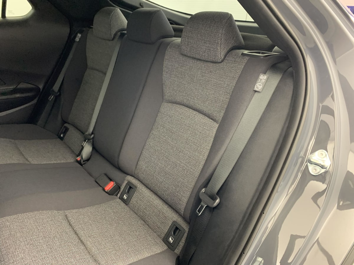 Vente en ligne Toyota C-HR Hybride Rechargeable 225 Design au prix de 33 050 €