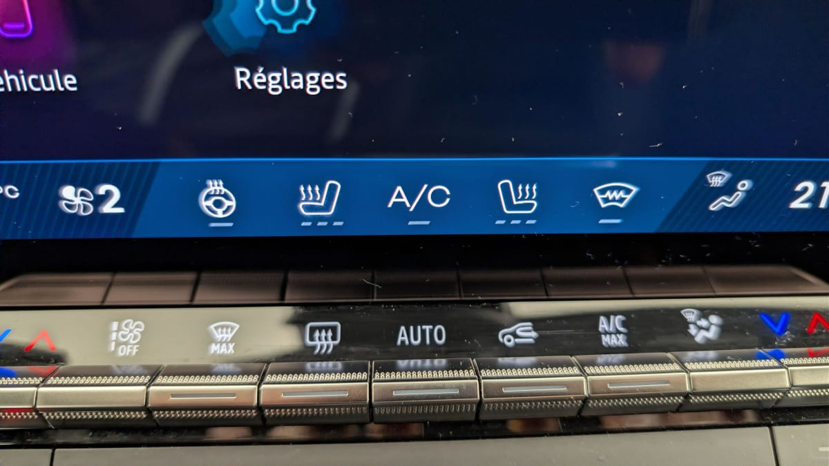 Vente en ligne Renault Rafale hyper hybrid E-Tech 4x4 300 esprit Alpine au prix de 44 990 €