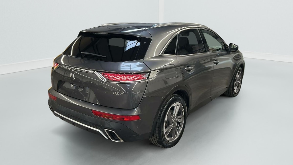 Vente en ligne Ds DS7 Crossback Hybride E-Tense 300 EAT8 4x4 Rivoli au prix de 30 160 €