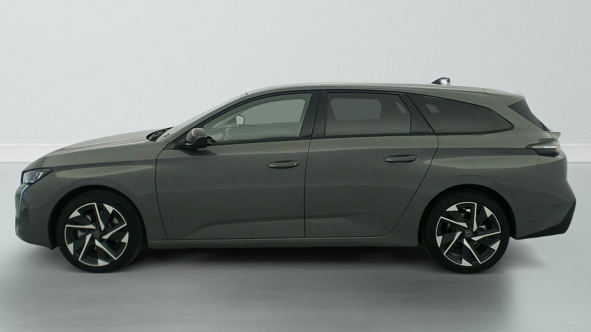Vente en ligne Peugeot 308 SW Hybrid 145 e-DCS6 Allure au prix de 25 420 €