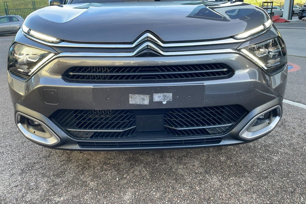 Vente en ligne Citroën C4 PureTech 130 EAT8 Max au prix de 19 240 €